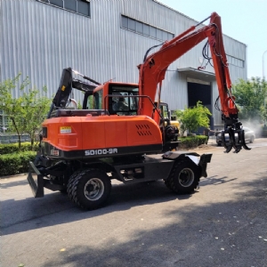 100型輪式抓木機(jī)